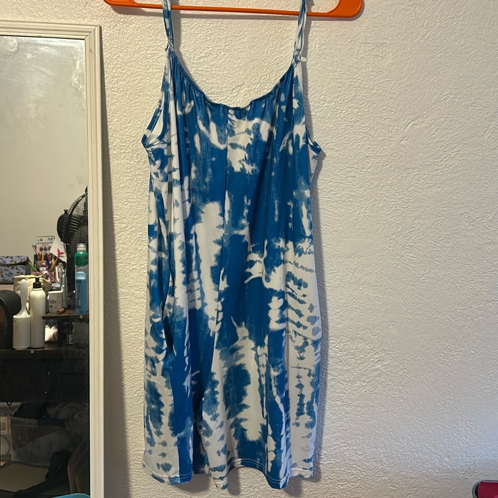 NWOT XL BLUE TIE Dress